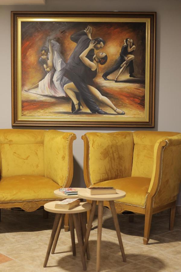 Zaro Apartments Bitola Buitenkant foto