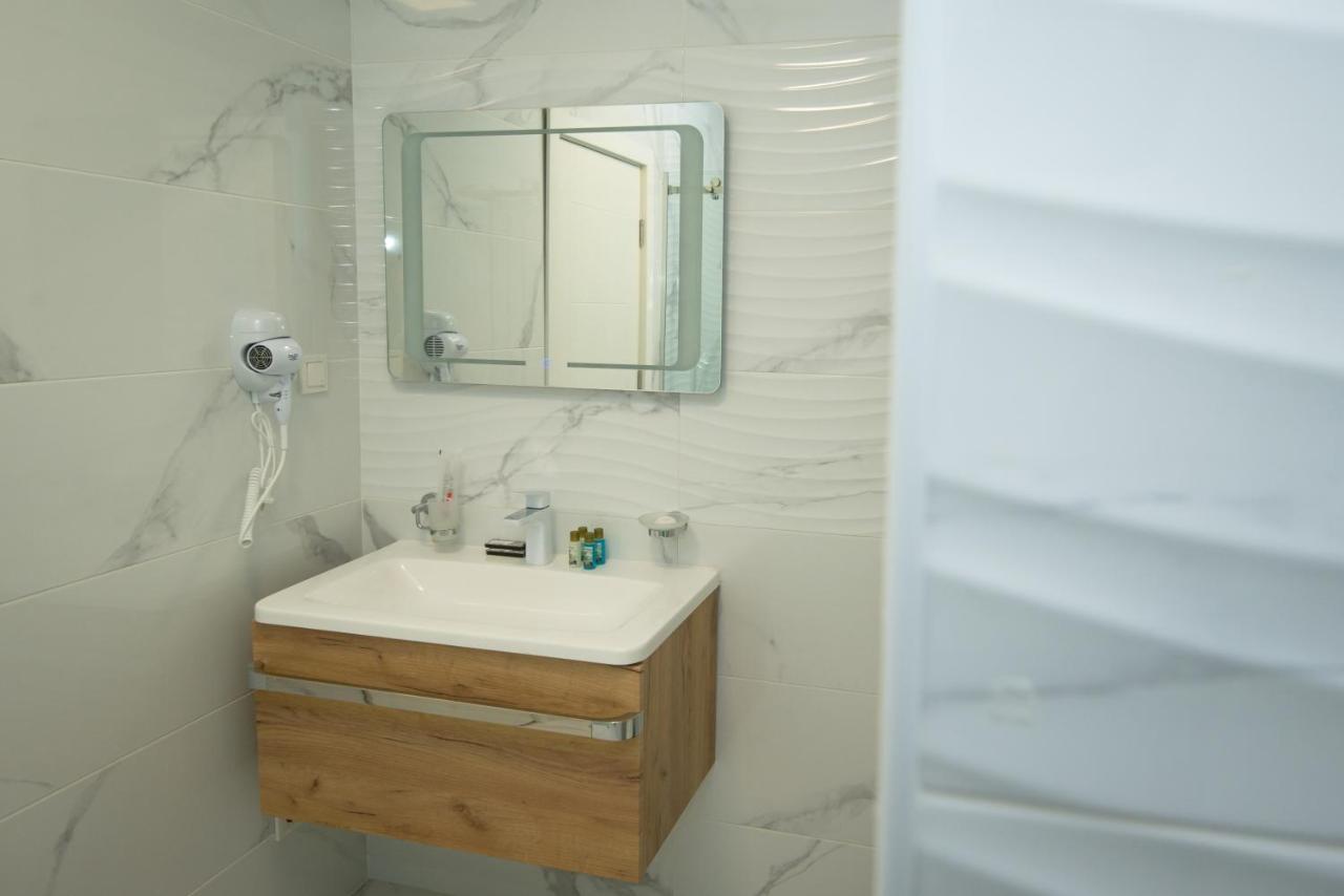 Zaro Apartments Bitola Buitenkant foto